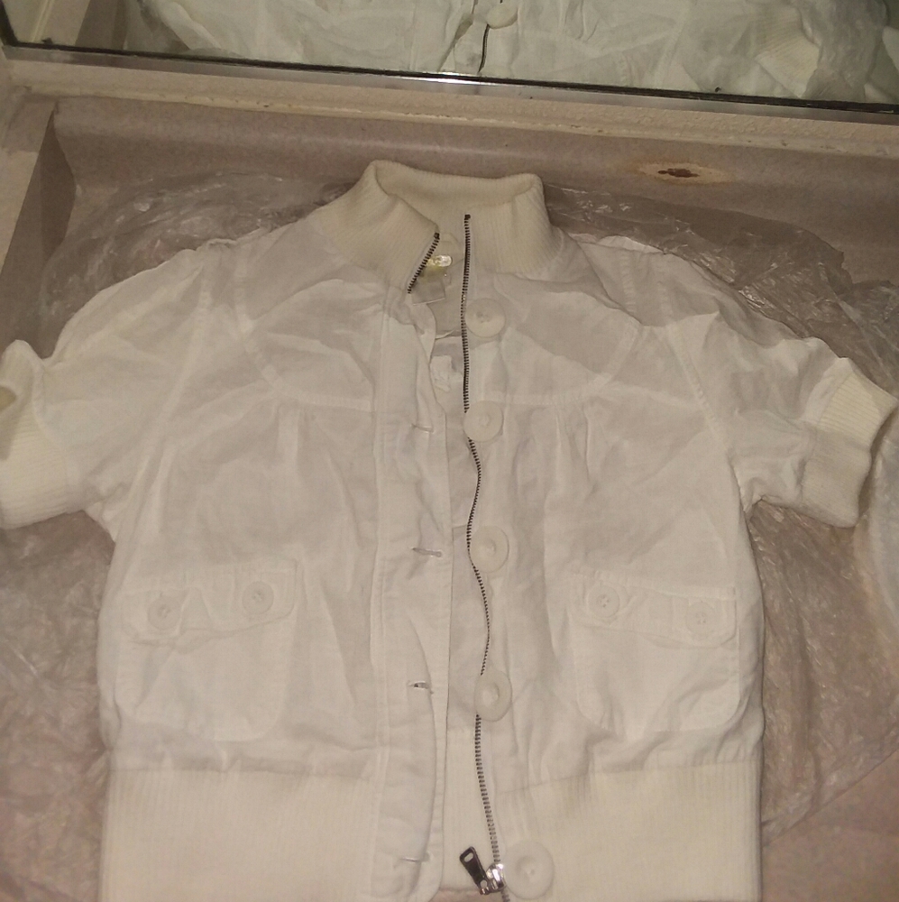 White jacket - Picture 2 of 3